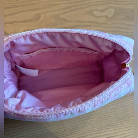 VS Pink x Love Shack Fancy Collab Makeup Bag - Icon Gingham Print - Picture 5 of 6